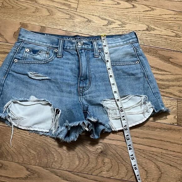 AMERICAN EAGLE OUTFITTERS DISTRESSED JEANS SIZE 2‎ - Picture 4 of 8